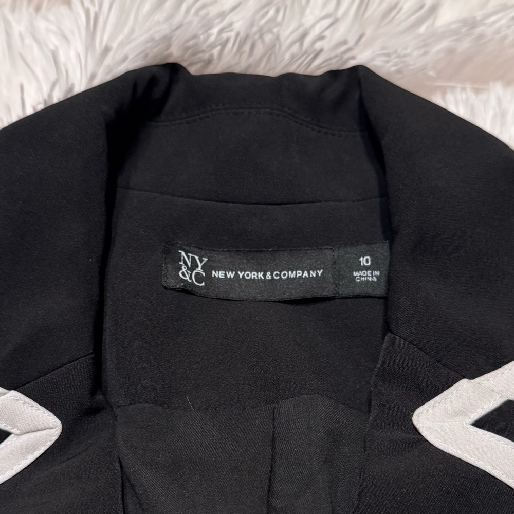New York and Company Black and Off-White Trim Blazer - Picture 7 of 8